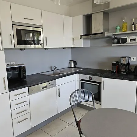 Apartmán Bel Pour 4 Pers Avec Piscine Et Clim - Fr-1-768-127 *