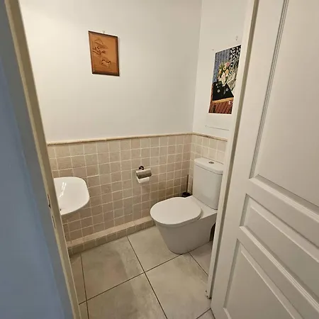 Bel Pour 4 Pers Avec Piscine Et Clim - Fr-1-768-127